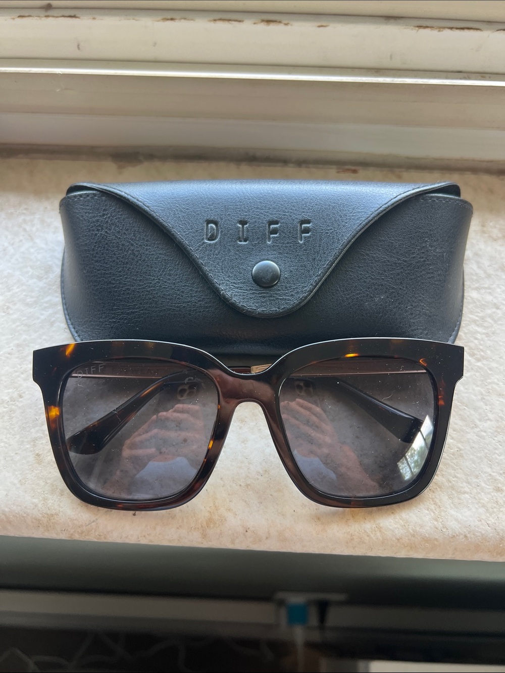 Diff Eyewear Tortoise Frame Black Lens Sunglasses